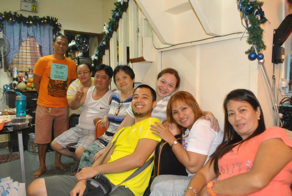 The Adults (L to R) BIL, Ronel (sis' hubs); "favorite' sister, Judz; 2nd Bro, Mao; our beloved Mother; me and Dino, SIL2 (2nd bro's wifey), Beth; and SIL3 (3rd bro's wifey), Irene 